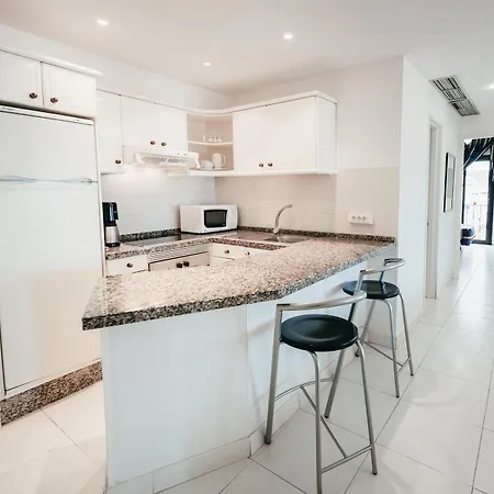 Ona Beverly Hills Heights Aparthotel 3*