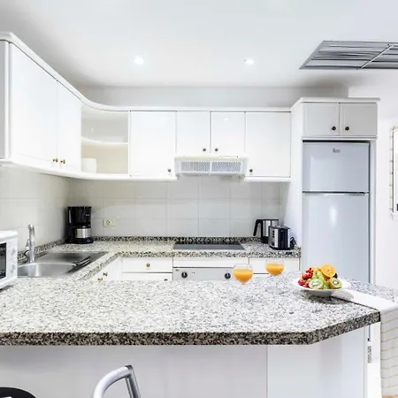 Beverly Hills Heights - Excel & Apartahotel Los Cristianos (Tenerife)