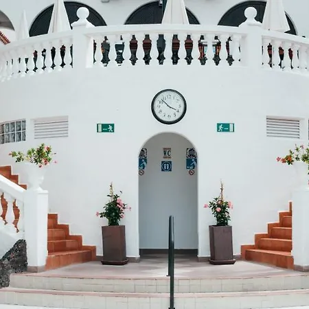 Ona Beverly Hills Heights 3*