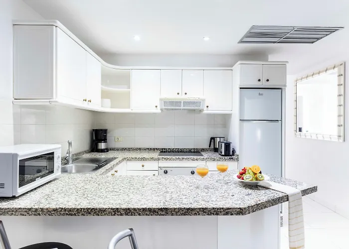 Ona Beverly Hills Heights 3*