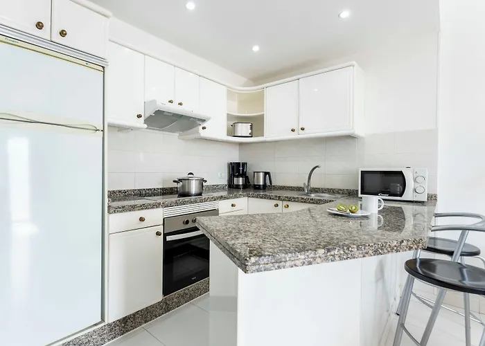 Ona Beverly Hills Heights 3*