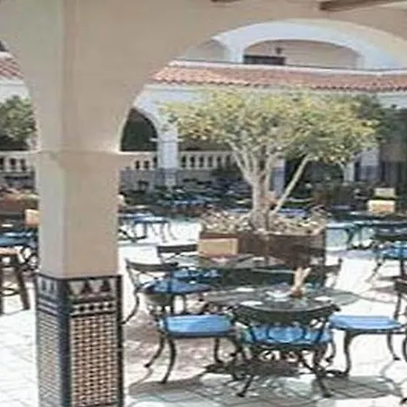 Ξενοδοχείο με διαμερίσματα Ona Beverly Hills Heights 3*