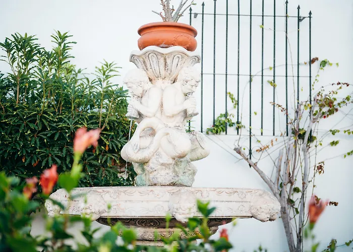 Ξενοδοχείο με διαμερίσματα Ona Beverly Hills Heights 3*