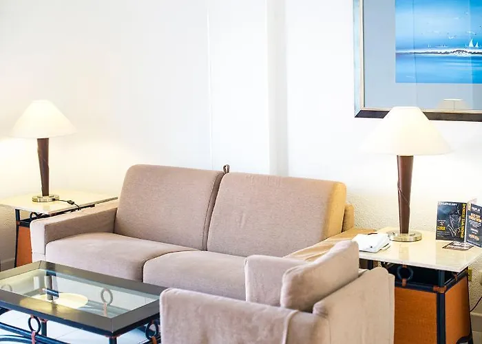 Ona Beverly Hills Heights Ξενοδοχείο με διαμερίσματα 3*